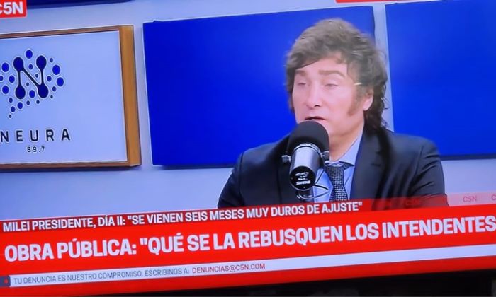 Javier Milei – Confirmó que parará la obra pública: “No hay plata”